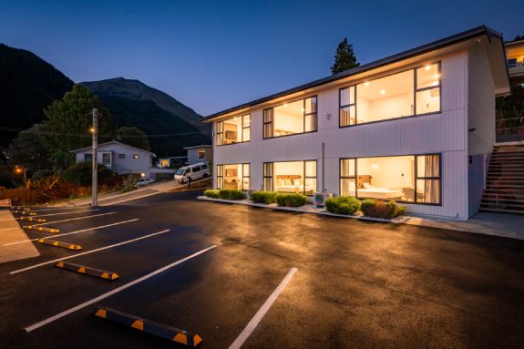 Luxury apartments in Queenstown
