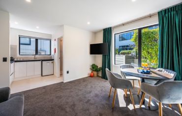 Luxe 2 Bedroom Suite