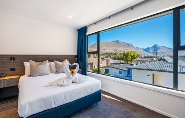 Luxe Queen with Lake and Mountain Views