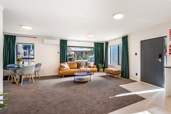 Luxe 2 Bedroom Suite with Private Garden