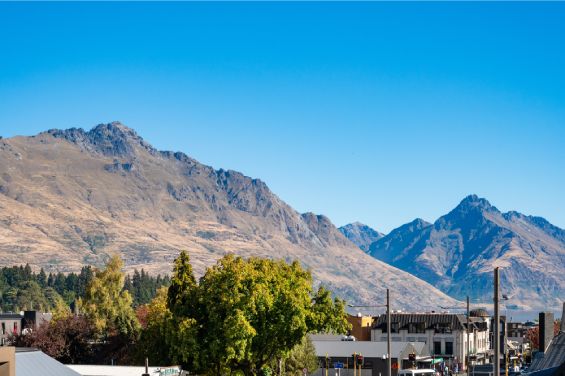 Luxe 1 Bedroom with Mountain Views - mountain views