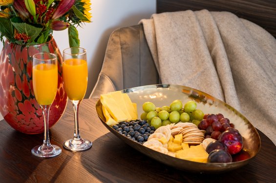 Luxe 2 Bedroom Suite - fruit bowl